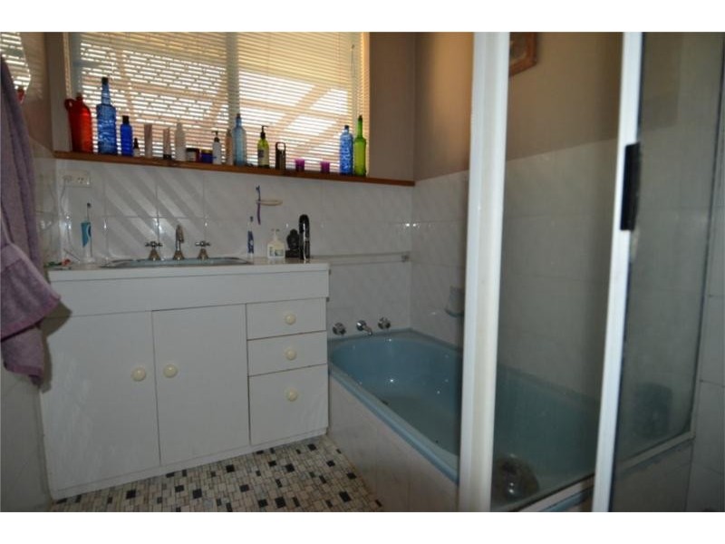 30 Lawnbrook Rd, Bickley WA 6076