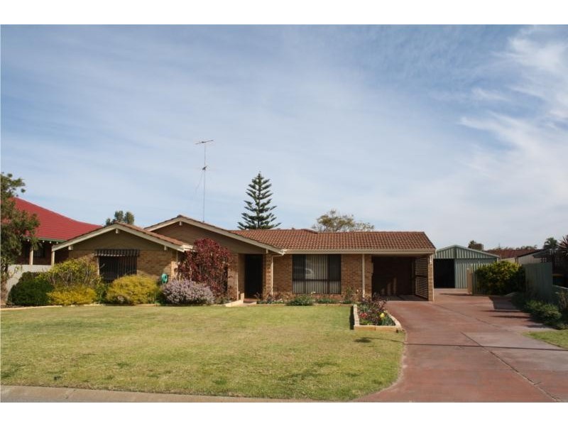 11 Compass Place, Waikiki WA 6169