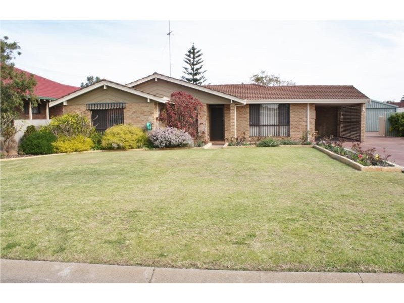 11 Compass Place, Waikiki WA 6169