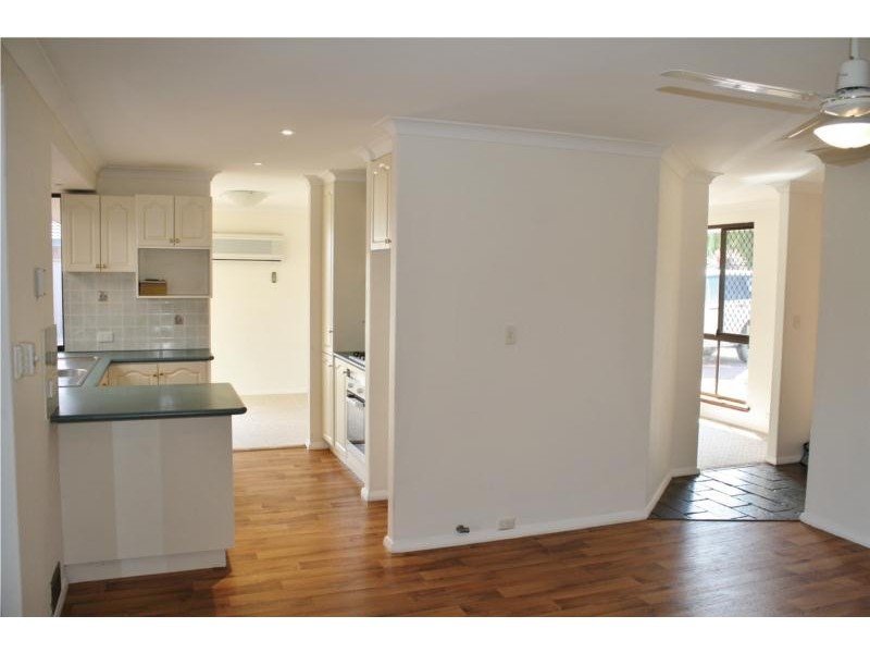 11 Compass Place, Waikiki WA 6169