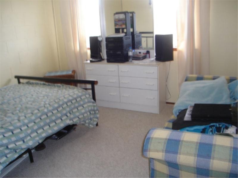 9 Aquila Court, Mermaid Waters QLD 4218