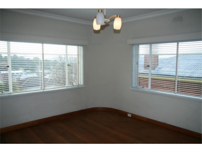 166 Augusta Road, Lenah Valley TAS 7008