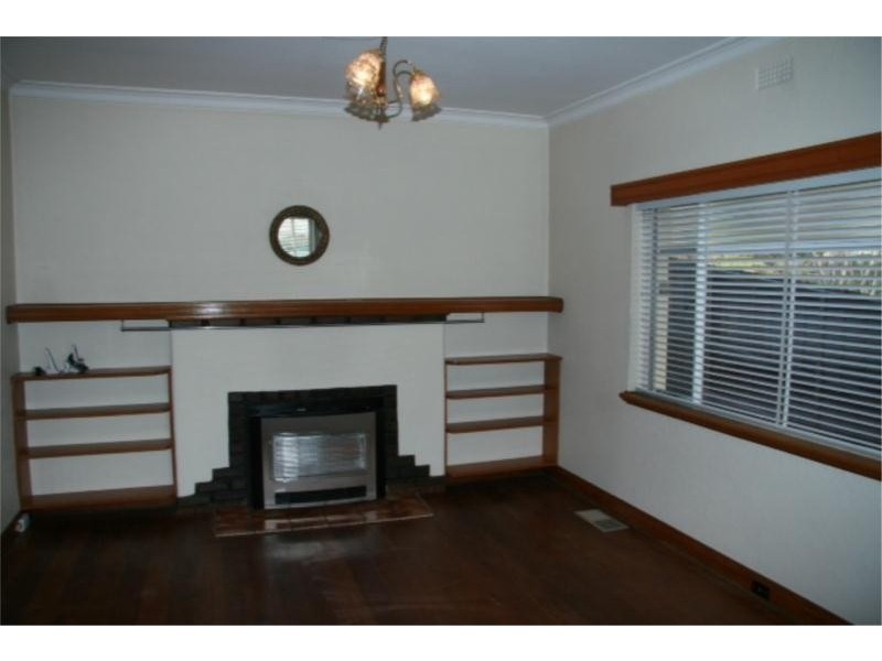 166 Augusta Road, Lenah Valley TAS 7008