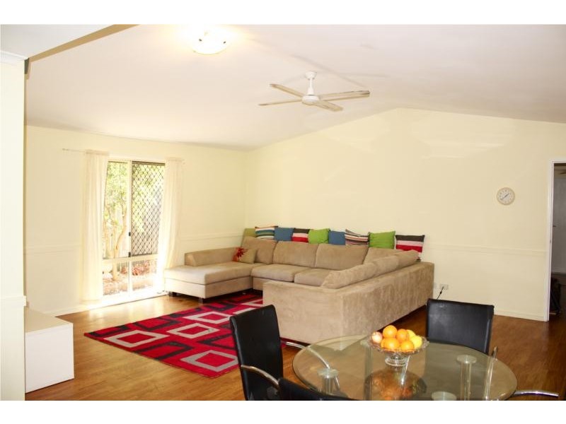 172 Wallaroo Way, Doolandella QLD 4077