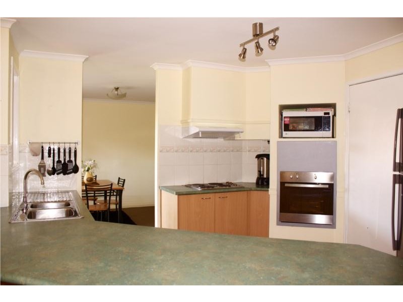 172 Wallaroo Way, Doolandella QLD 4077