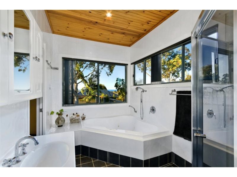 15 Torres Street, Killarney Vale NSW 2261