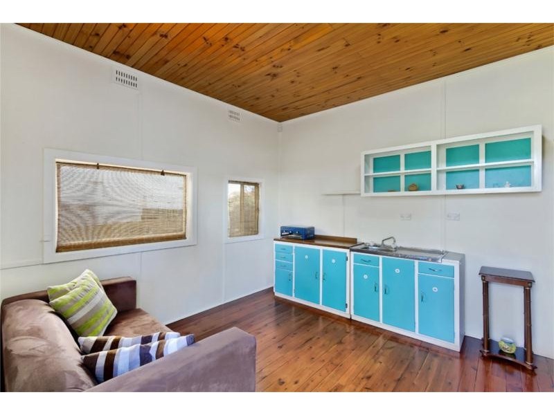 15 Torres Street, Killarney Vale NSW 2261