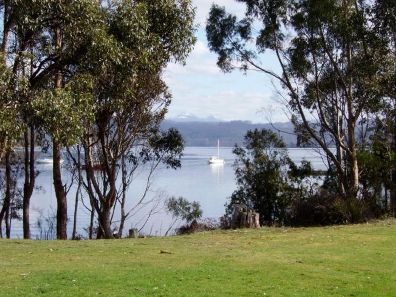 6713 Channel Highway, Deep Bay TAS 7112