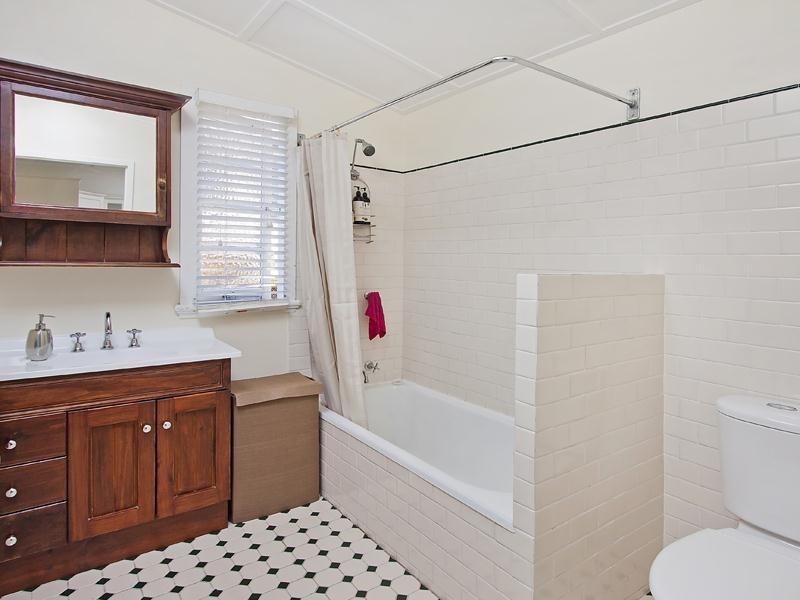47 Nicklin Street, Coorparoo QLD 4151