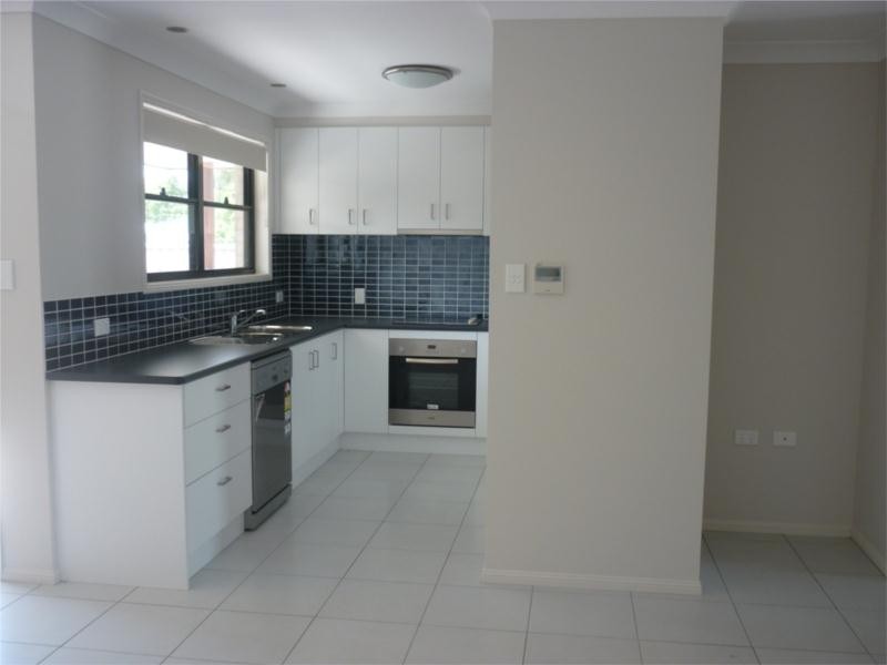 2/66 Middle Street, Chinchilla QLD 4413