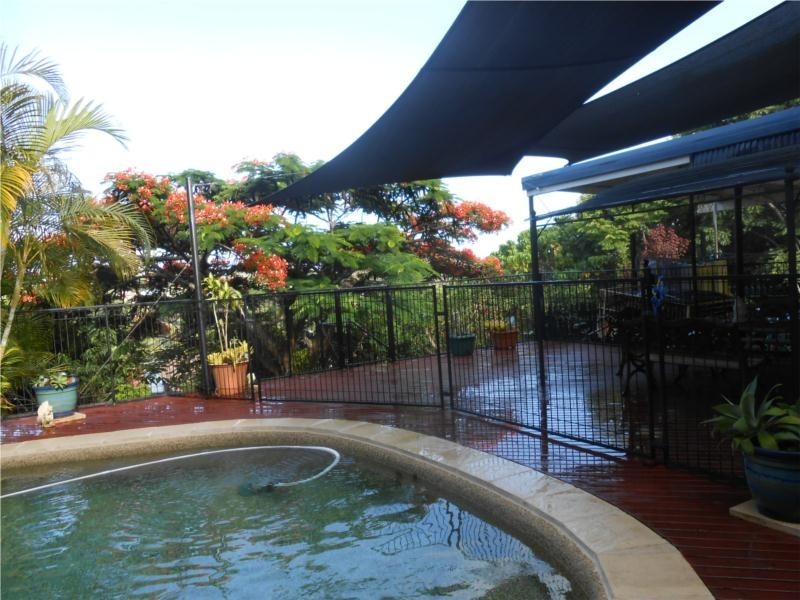 7 Cominan Avenue, Banora Point NSW 2486