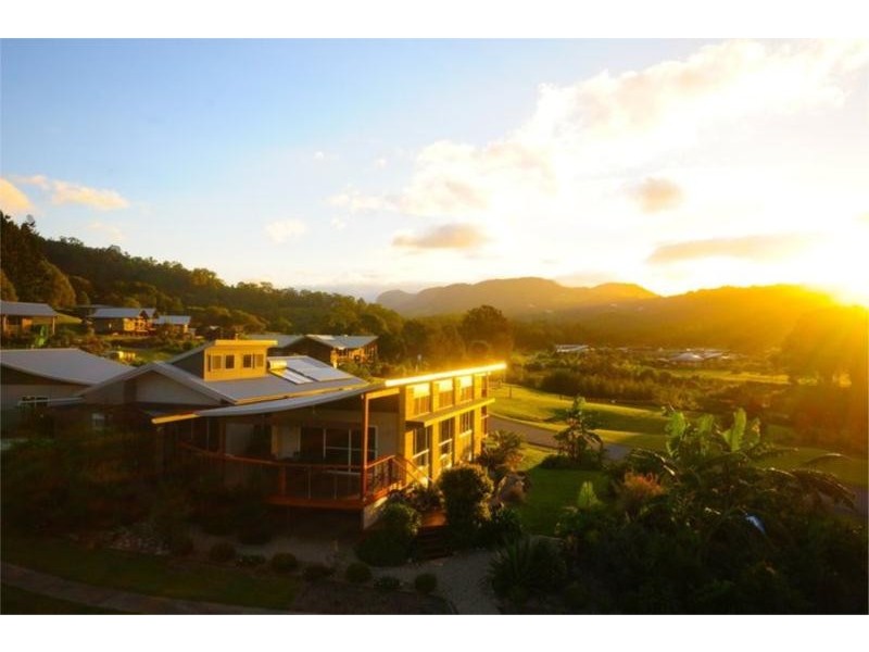 2 Booneen Burrow, Currumbin Valley QLD 4223