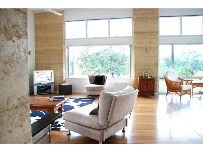 2 Booneen Burrow, Currumbin Valley QLD 4223