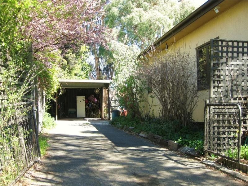 22 Tarana Street, Narrabundah ACT 2604