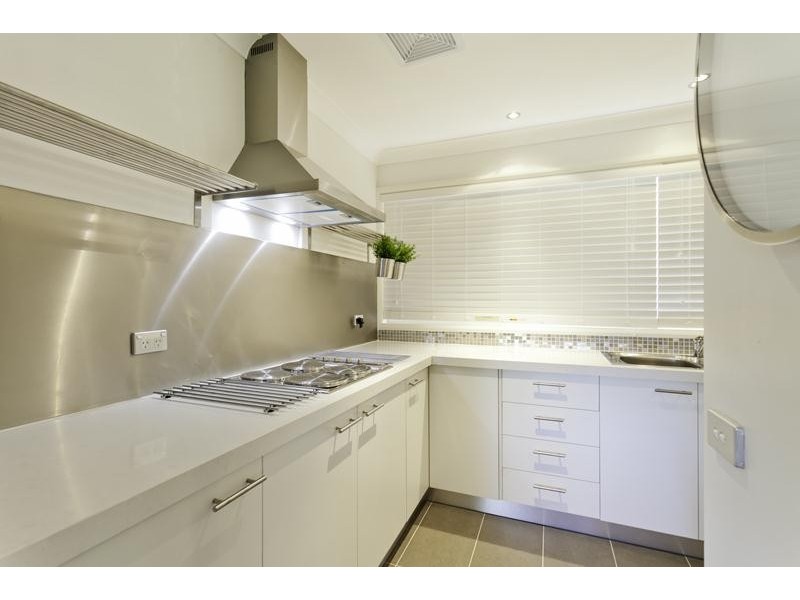 6 Albatross Circuit, Woronora Heights NSW 2233