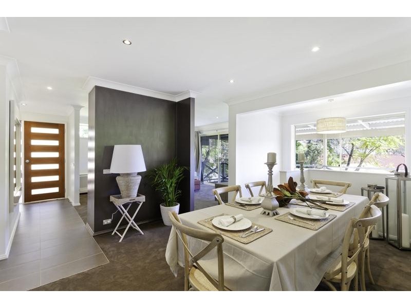 6 Albatross Circuit, Woronora Heights NSW 2233