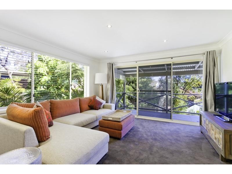 6 Albatross Circuit, Woronora Heights NSW 2233