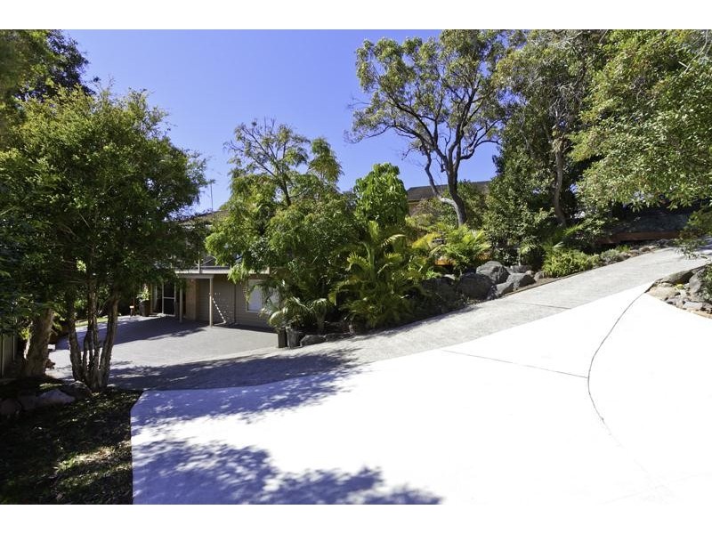 6 Albatross Circuit, Woronora Heights NSW 2233