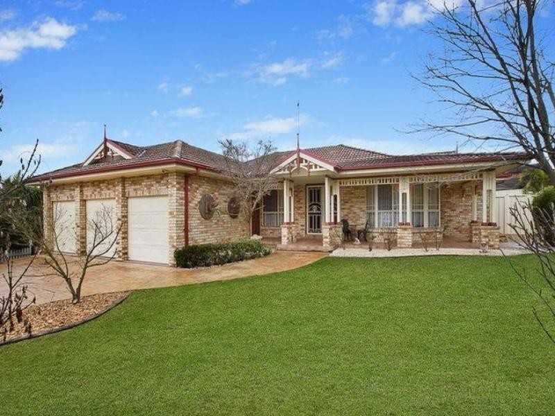 1 Cassinia Place, Mount Annan NSW 2567