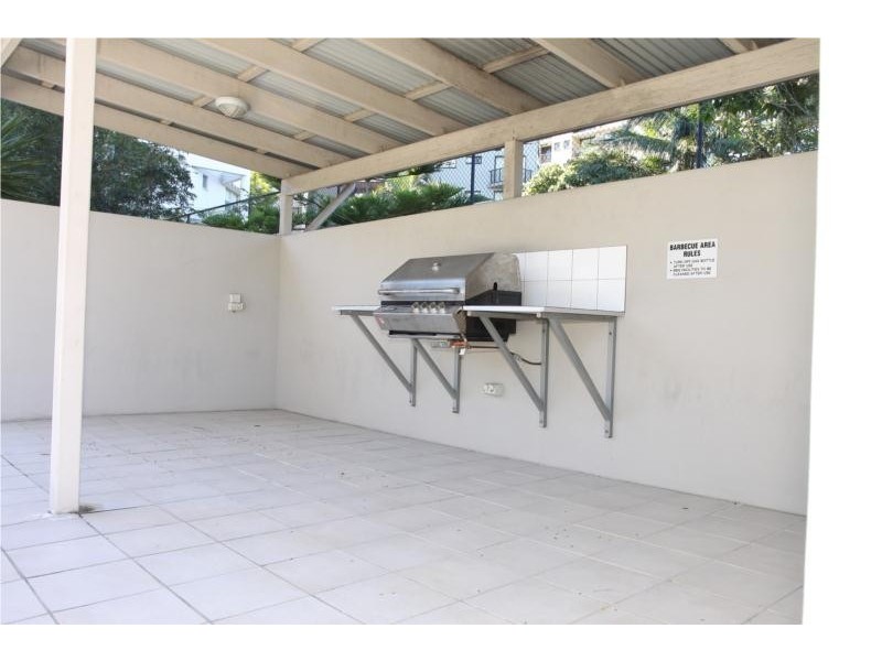 19 Thorn Street, Kangaroo Point QLD 4169