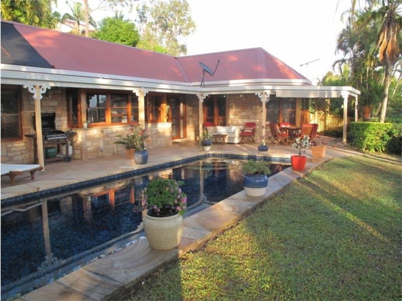 31A Manooka Drive, Cannonvale QLD 4802