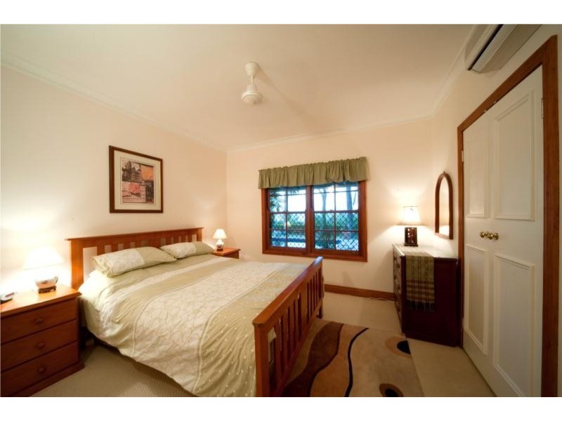 31A Manooka Drive, Cannonvale QLD 4802