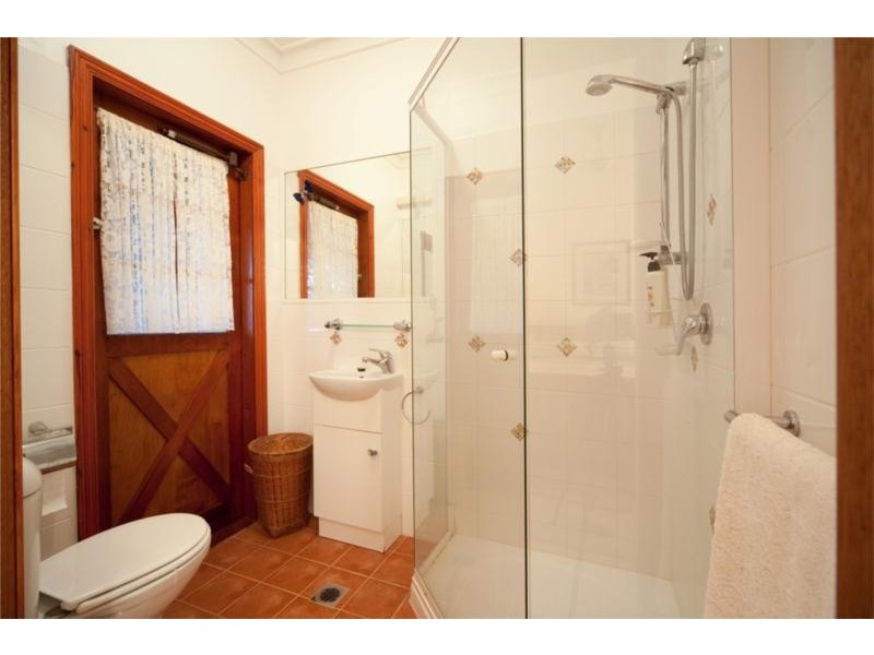 31A Manooka Drive, Cannonvale QLD 4802