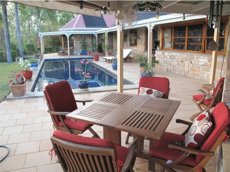 31A Manooka Drive, Cannonvale QLD 4802