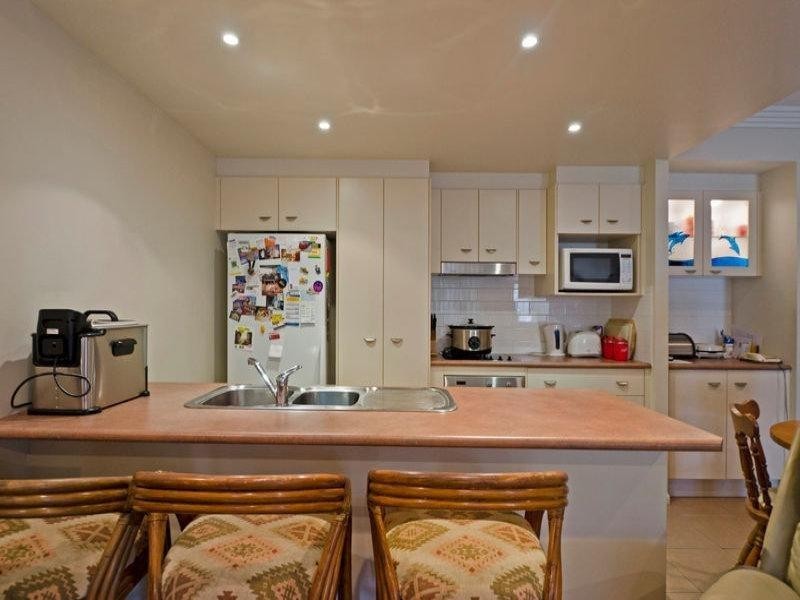 2/14 Redstart Ave, Upper Coomera QLD 4209
