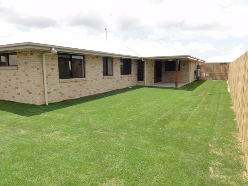15 Parklane Crescent, Beaconsfield QLD 4740