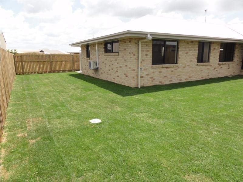 15 Parklane Crescent, Beaconsfield QLD 4740