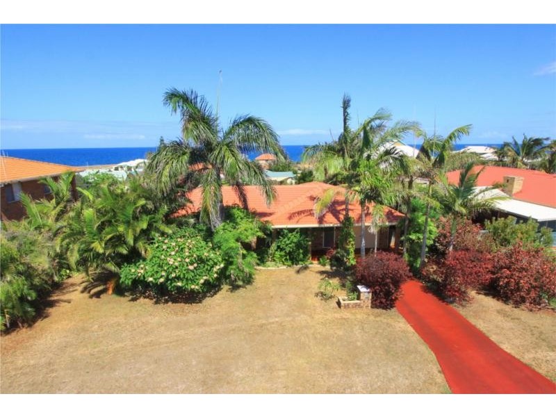 16 Emperor Drive, Elliott Heads QLD 4670