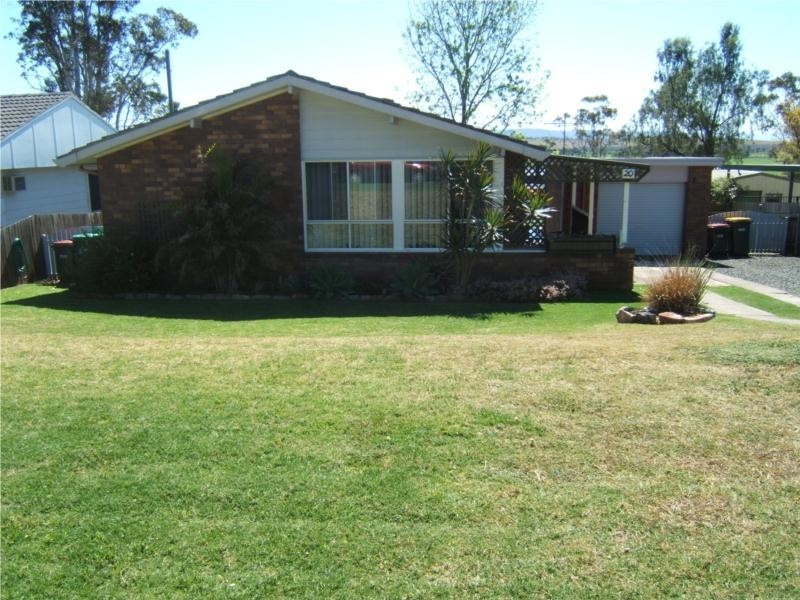 20 Cousins Street, Muswellbrook NSW 2333 the real estate agency