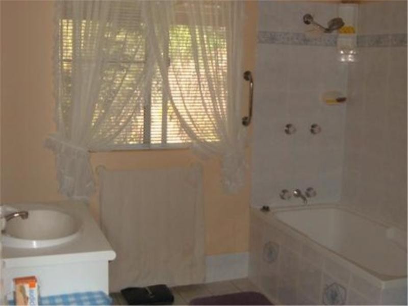 36 Robinson Road, Wondecla QLD 4887