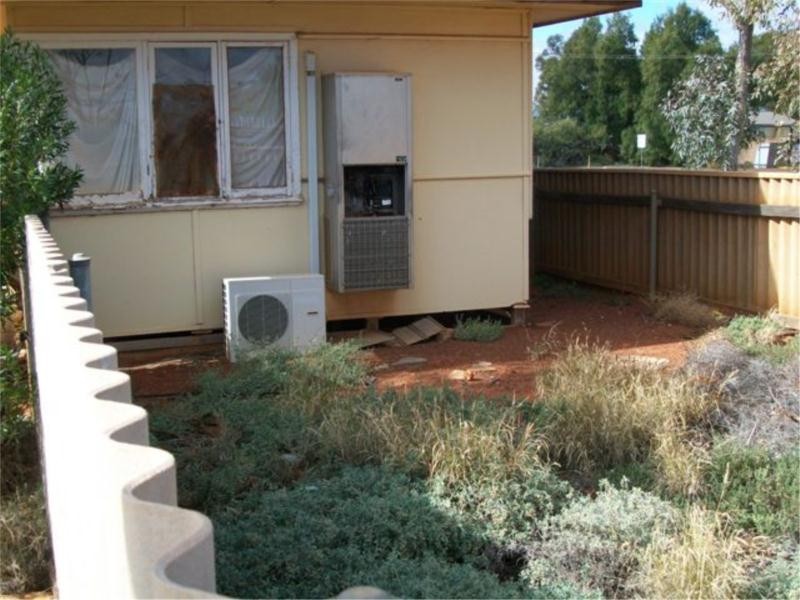 18 Augusta Street, Laverton WA 6440