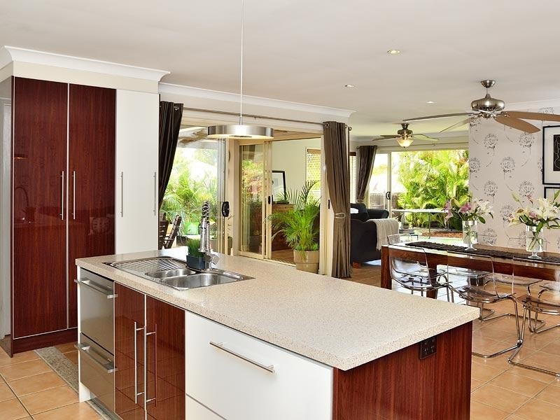16 Gilbert Street, North Lakes QLD 4509