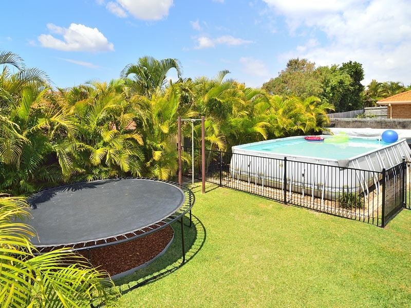 16 Gilbert Street, North Lakes QLD 4509
