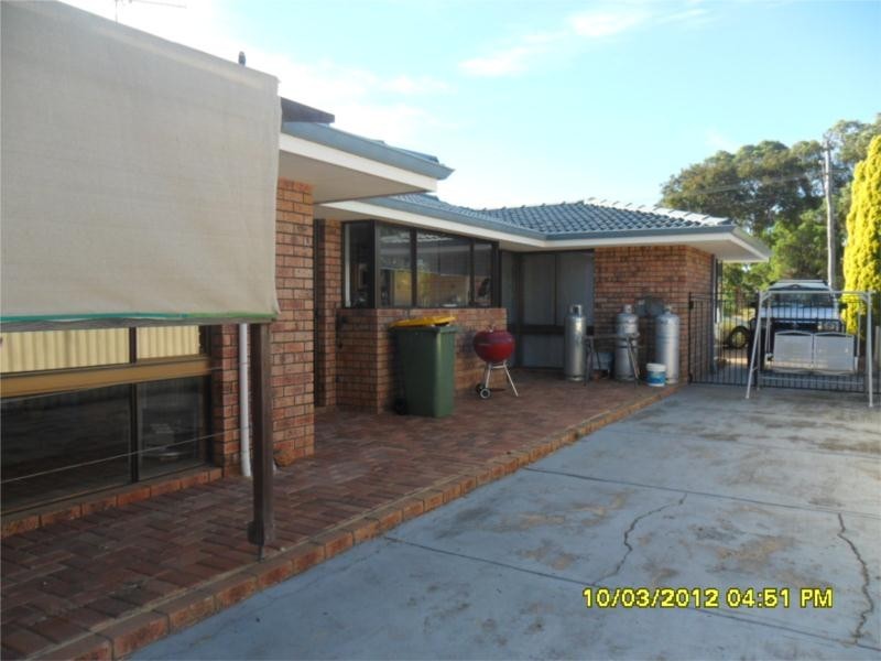 16 Wattle Close, Bouvard WA 6211