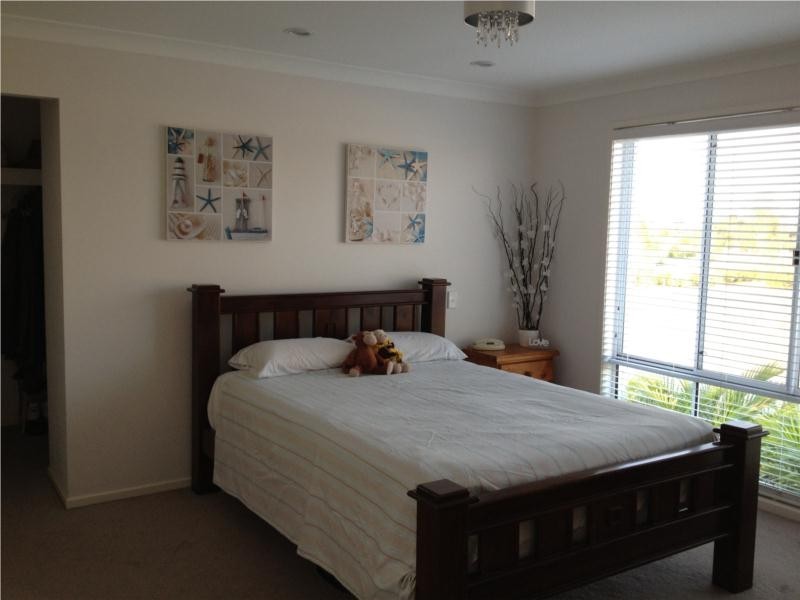 2 Myrtus Street, Mountain Creek QLD 4557