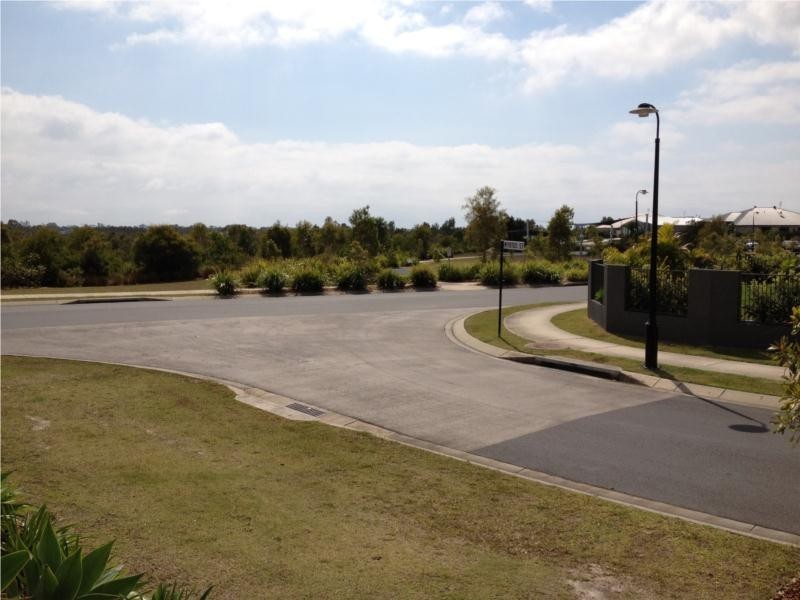 2 Myrtus Street, Mountain Creek QLD 4557