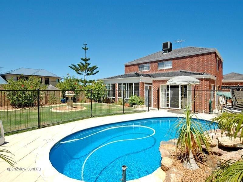 10 Baton Rouge Drive, Mindarie WA 6030