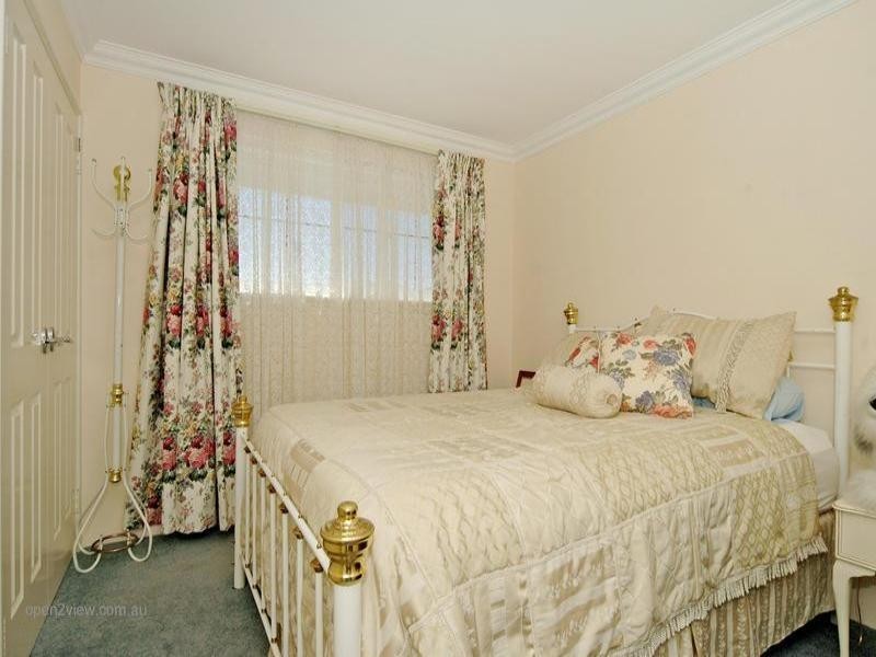 10 Baton Rouge Drive, Mindarie WA 6030