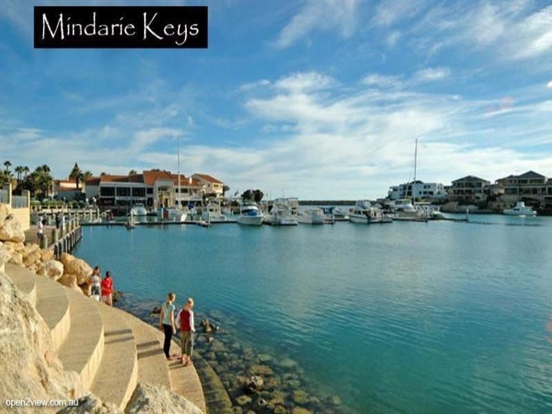 10 Baton Rouge Drive, Mindarie WA 6030