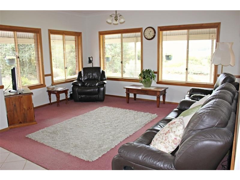 34 Orrs Road, Wy Yung VIC 3875