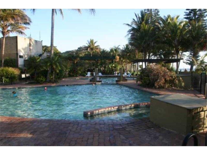 8 Cowry Close, Tangalooma QLD 4025