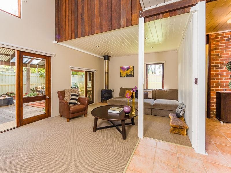 16 Lachlan Road, Thornlie WA 6108