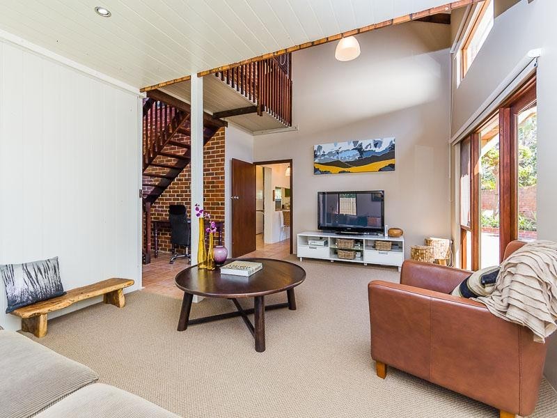 16 Lachlan Road, Thornlie WA 6108