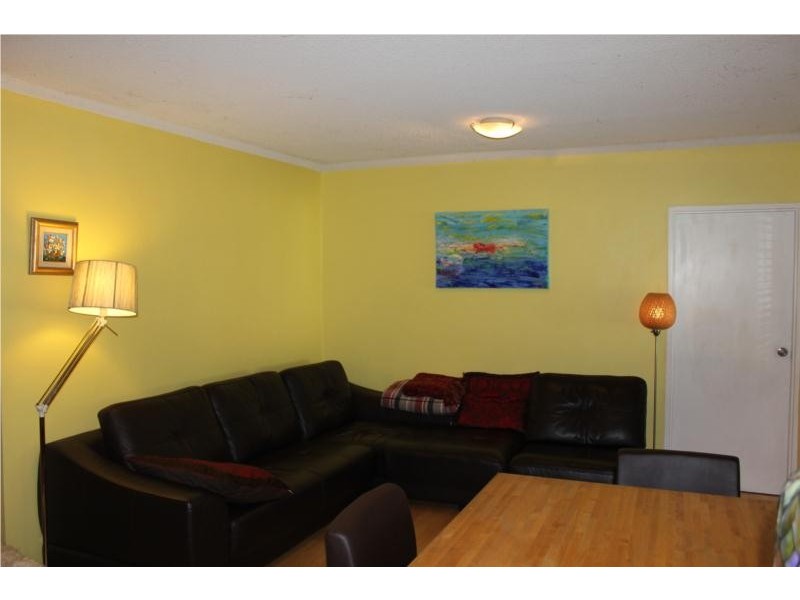 4/6 Holborn Avenue, Dee Why NSW 2099