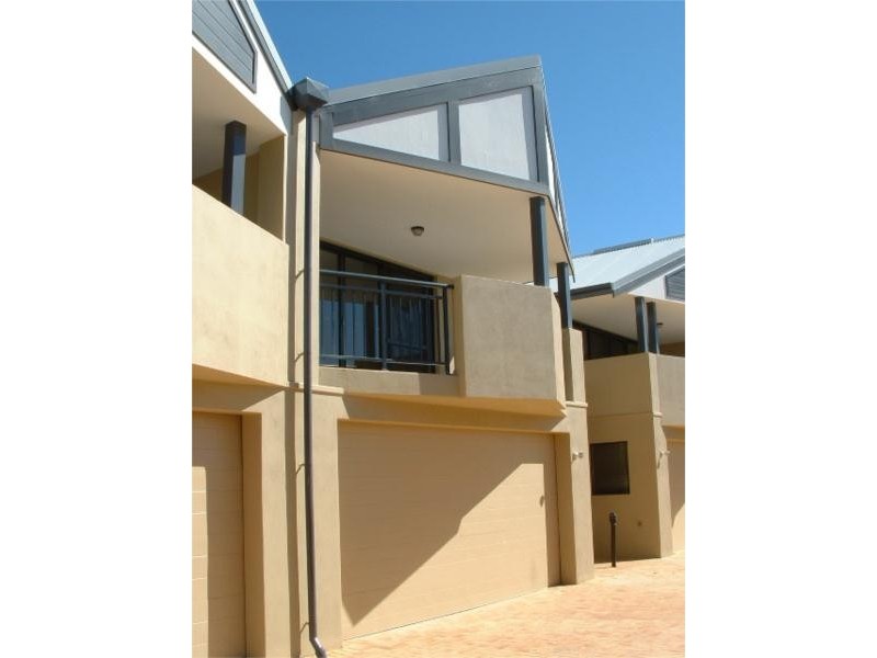 3/18 Davey Street, Mandurah WA 6210