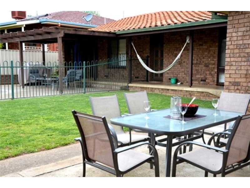 68 Balmoral Crescent, Wagga Wagga NSW 2650